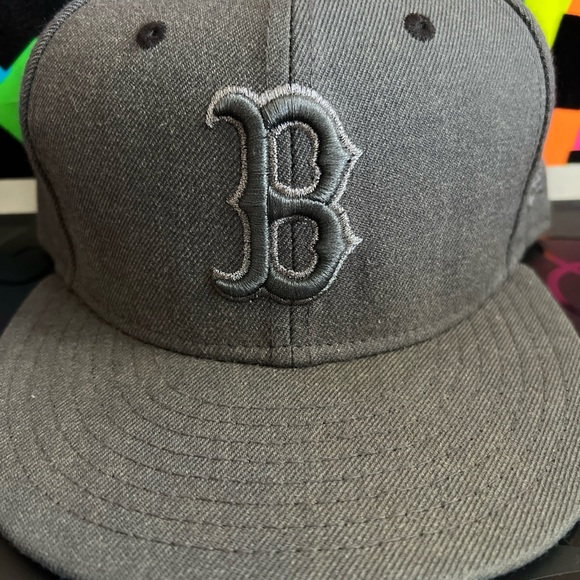 New Era Other - Boston Red Sox New Era Gun Metal Gray 59FIFTY Fitted Hat 7 5/8